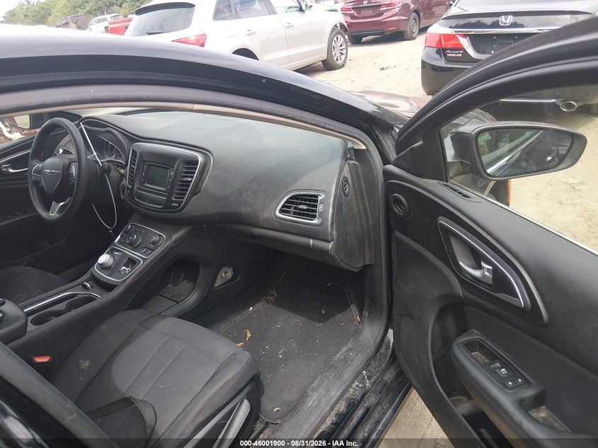 2015 CHRYSLER 200 auction photo 5