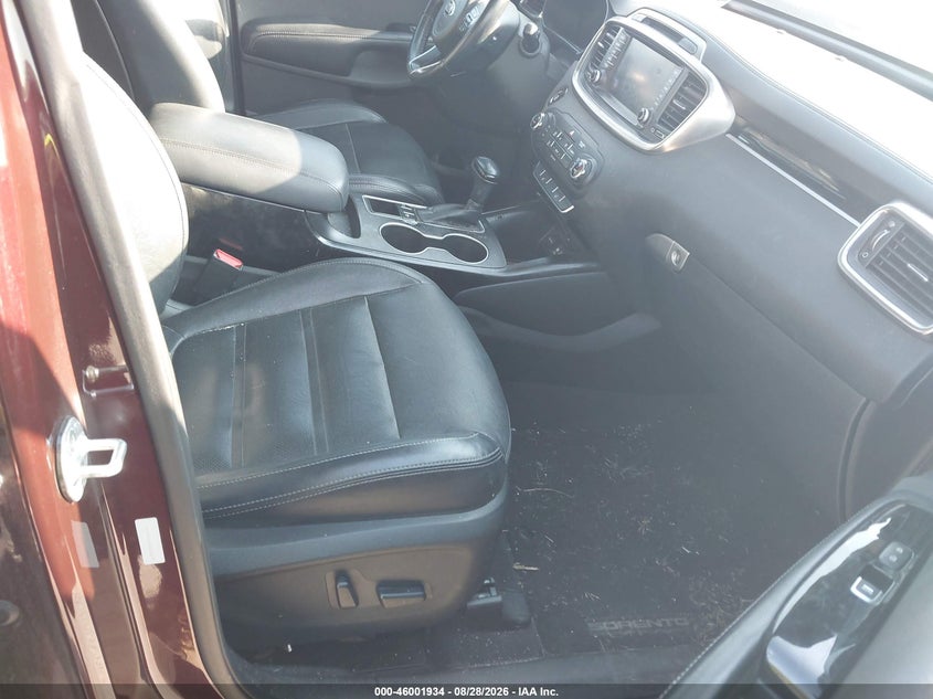 2017 KIA SORENTO auction photo 5