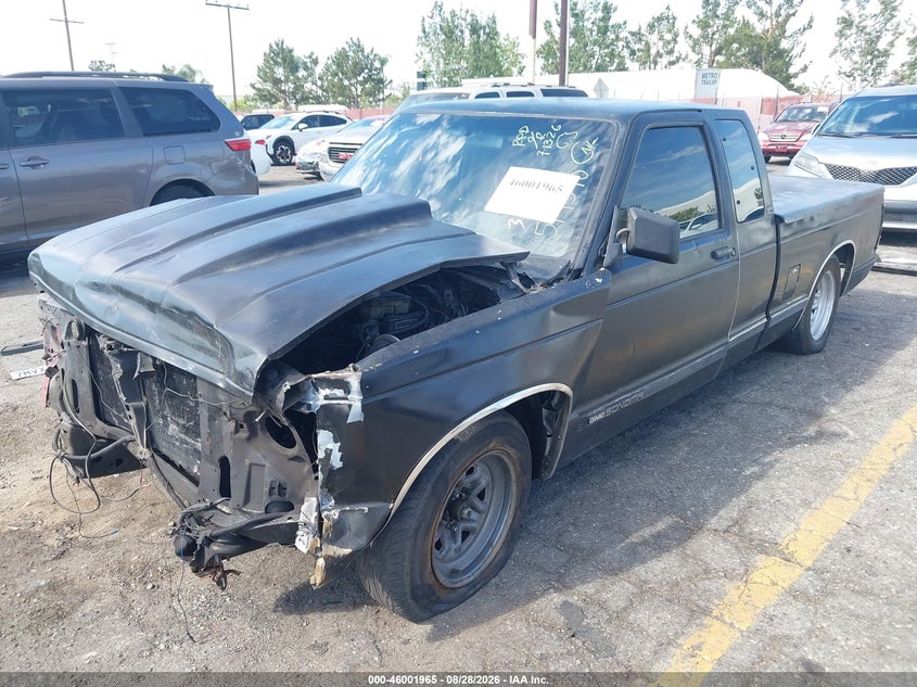 1992 GMC Sonoma, Пошкодження двигуна, IAAI, VIN 1GTCS19Z7N8514340 — фото 2
