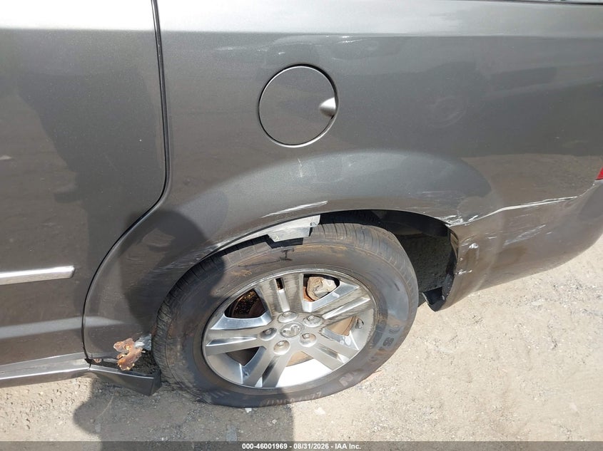 2010 DODGE GRAND CARAVAN auction photo 6