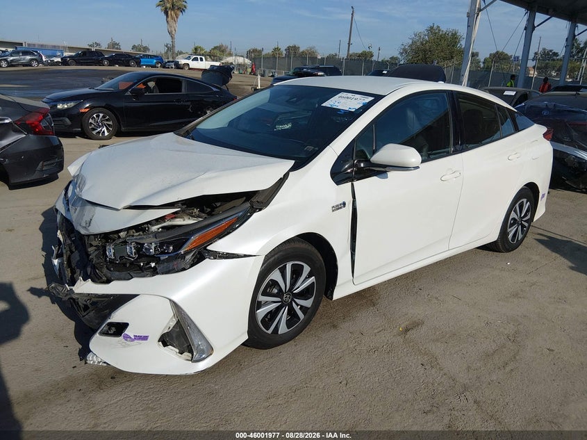 2019 Toyota Prius, Удар спереди, IAAI, VIN JTDKARFP0K3119618 — фото 2