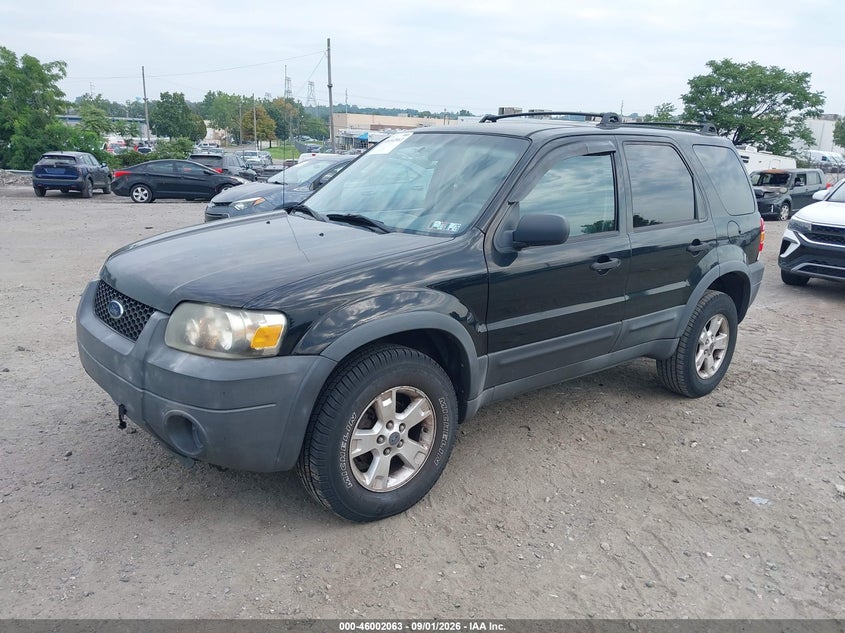 2006 FORD ESCAPE auction photo 2