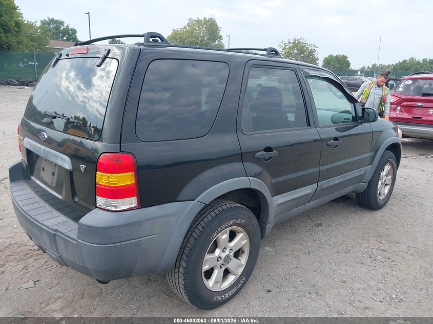 2006 FORD ESCAPE auction photo 4