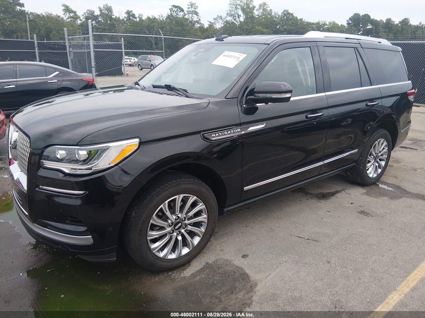 2022 LINCOLN NAVIGATOR auction photo 2