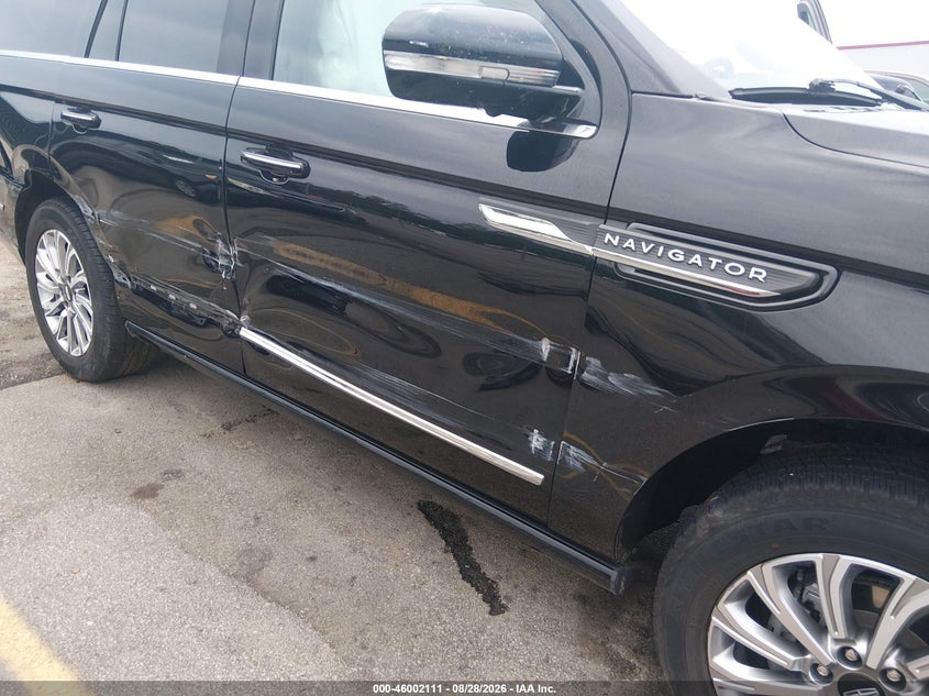 2022 LINCOLN NAVIGATOR auction photo 6