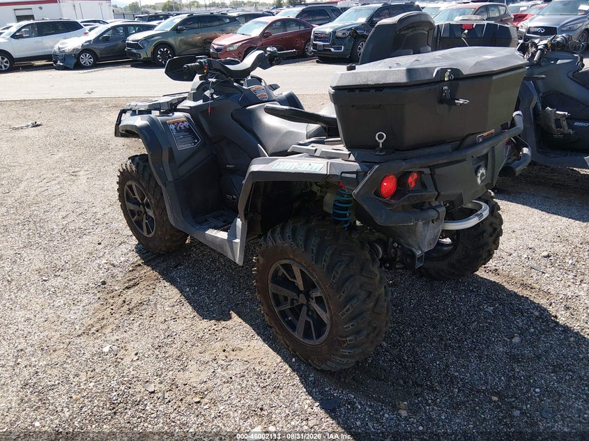 CAN-AM OUTLANDER MAX 2021