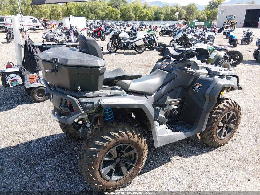 CAN-AM OUTLANDER MAX 2021