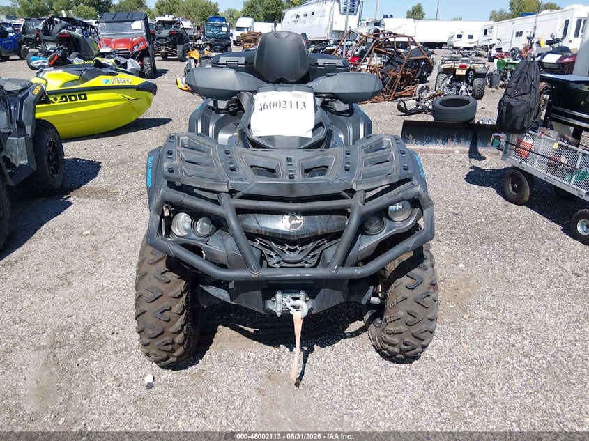 CAN-AM OUTLANDER MAX 2021