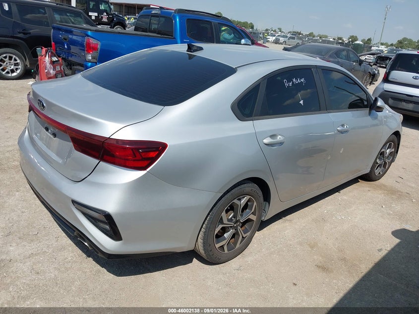 Фото 4 - KIA FORTE
