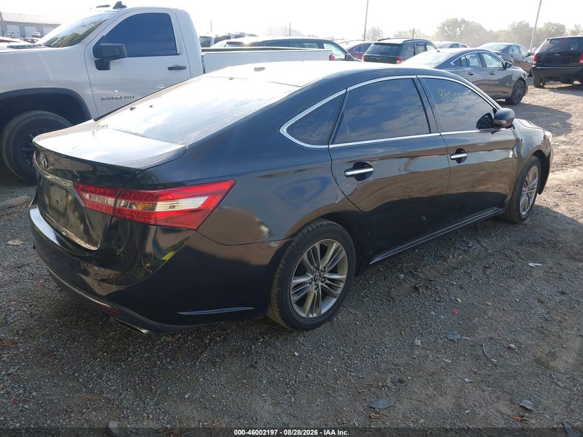 2018 TOYOTA AVALON auction photo 4