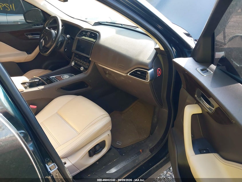 JAGUAR F-PACE 2017 VIN SADCK2BV3HA085325