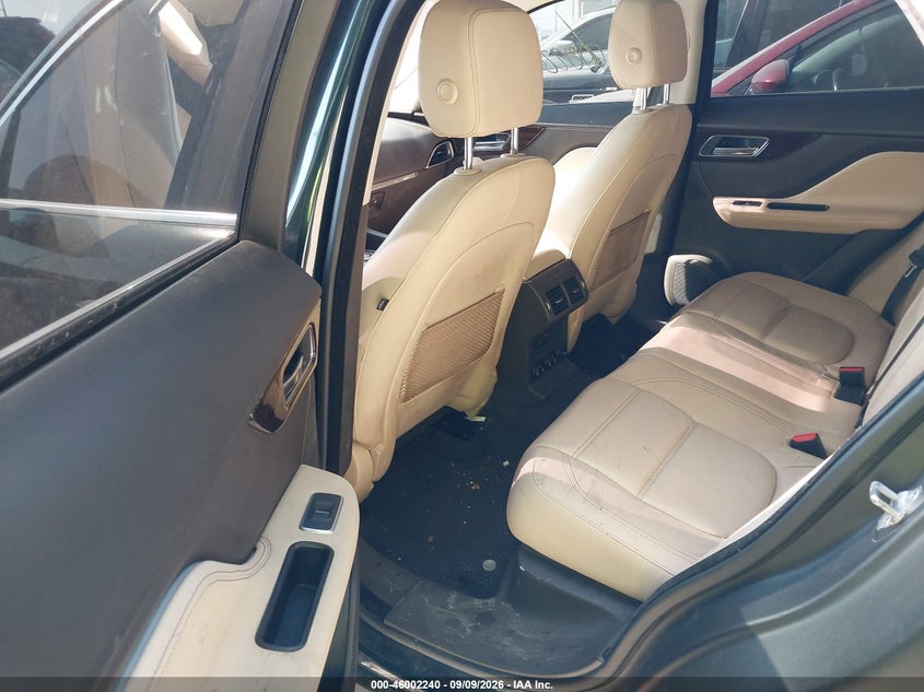 JAGUAR F-PACE 2017 VIN SADCK2BV3HA085325