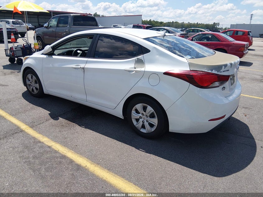 2016 HYUNDAI ELANTRA auction photo 3