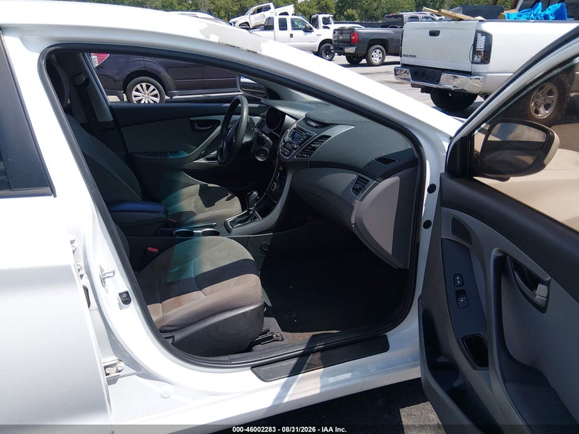 2016 HYUNDAI ELANTRA auction photo 5