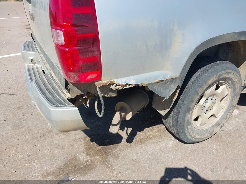 2010 CHEVROLET AVALANCHE 1500 auction photo 6