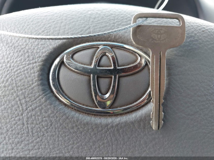 2006 TOYOTA SIENNA VAN 3.3L V-6 DOHC, VVT, REGULAR , 215HP