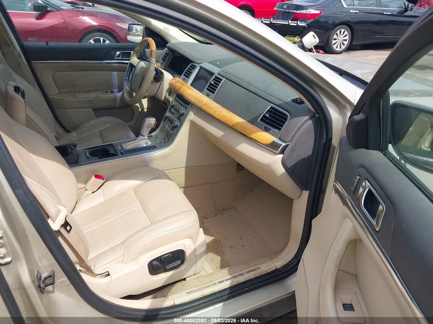 2011 LINCOLN MKS auction photo 5