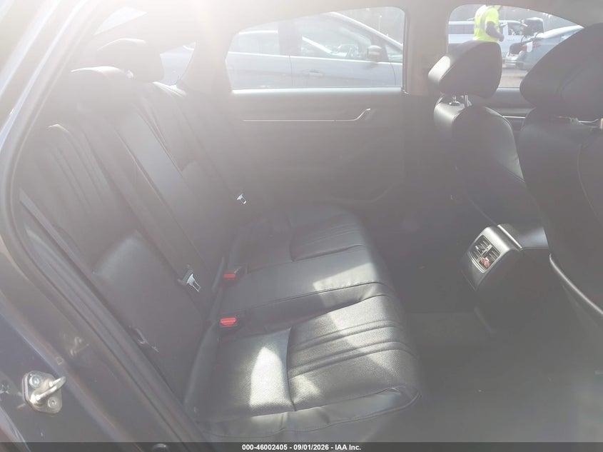 2018 HONDA ACCORD auction photo 8