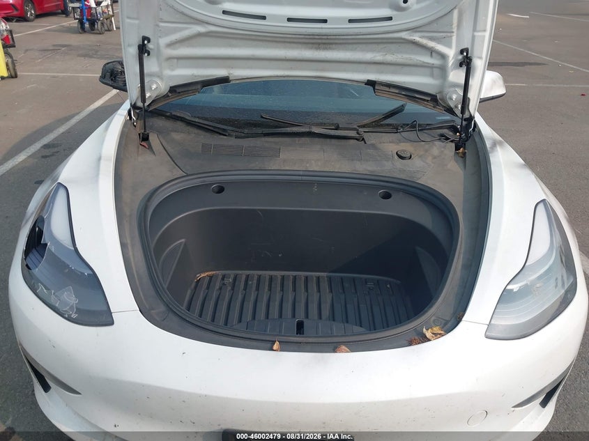 TESLA MODEL 3 - zdjęcie 10