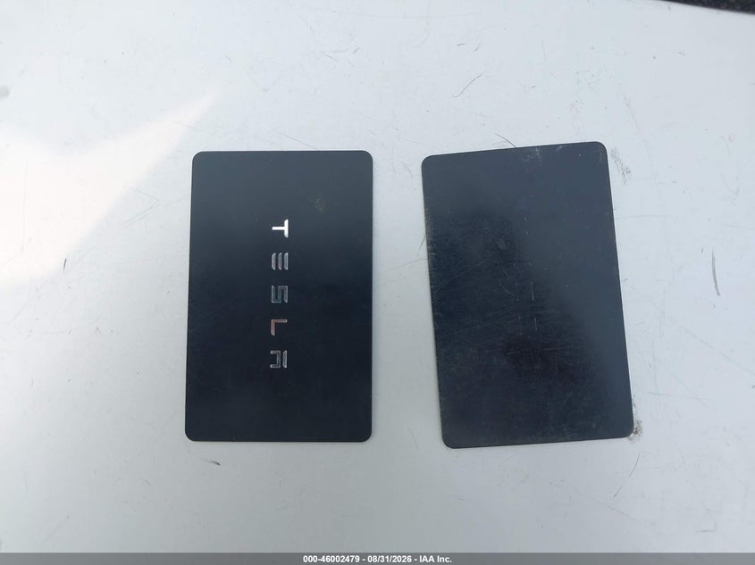 TESLA MODEL 3 - zdjęcie 11