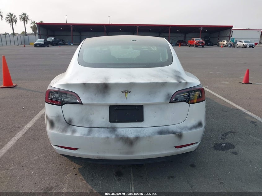 TESLA MODEL 3 - zdjęcie 16