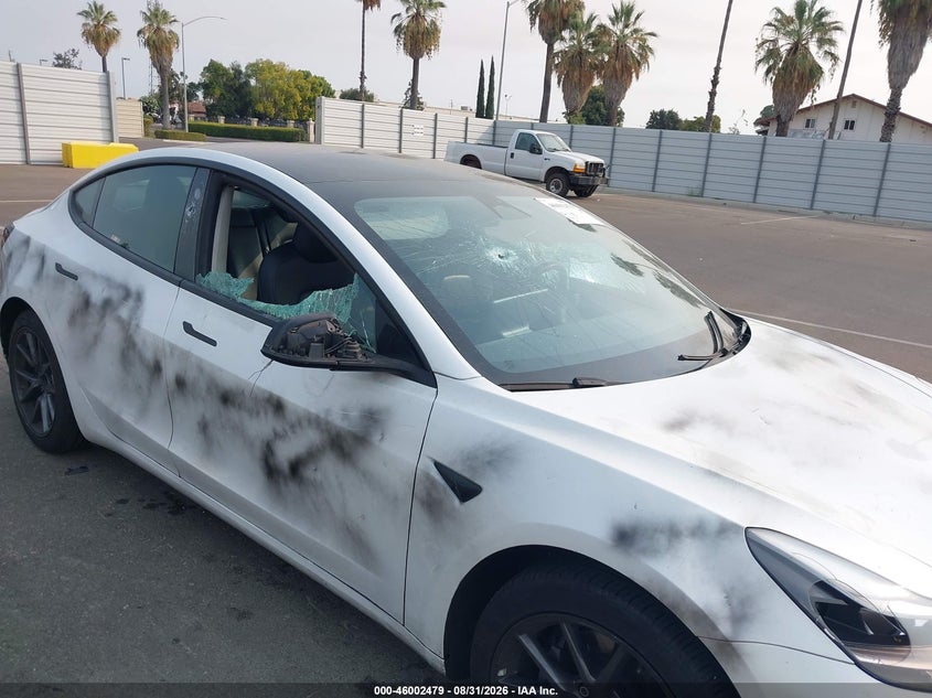 TESLA MODEL 3 - zdjęcie 6
