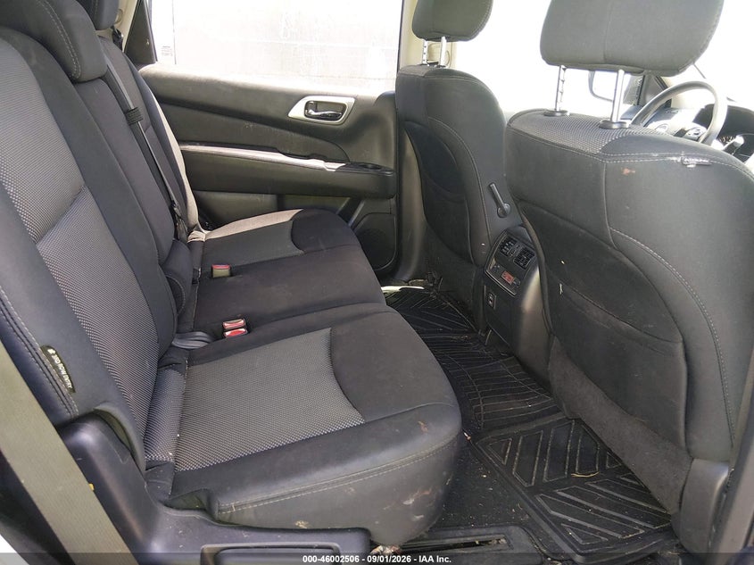 2018 NISSAN PATHFINDER auction photo 8