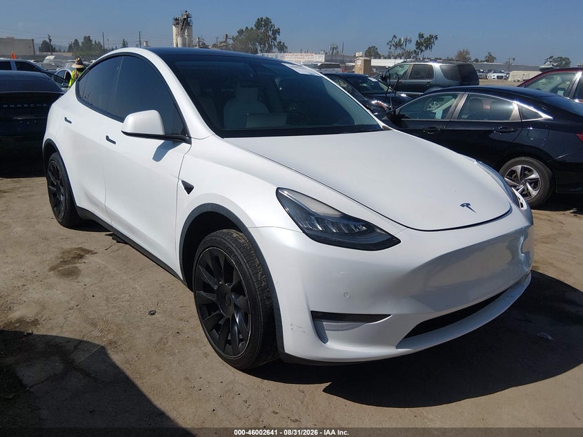 Vin: 5yjygaee2mf230798, lot: 46501986, tesla model y long range dual motor all-wheel drive 2021 img_1