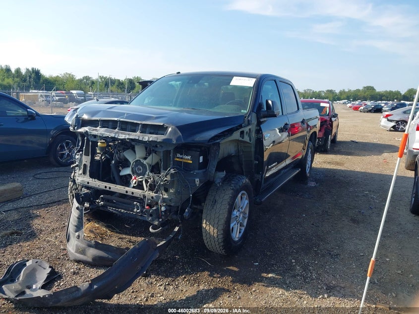 TOYOTA TUNDRA - zdjęcie 2