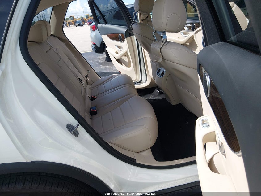 2018 MERCEDES-BENZ GLC 300 auction photo 8