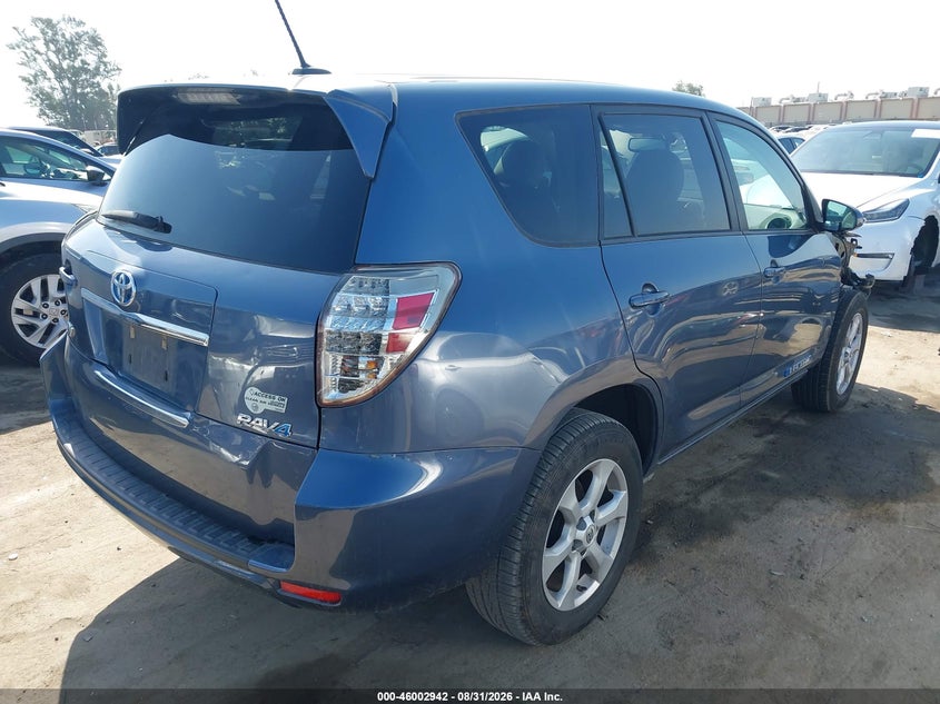 2014 TOYOTA RAV4 EV auction photo 4