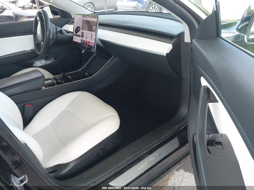 2019 TESLA MODEL 3 auction photo 5