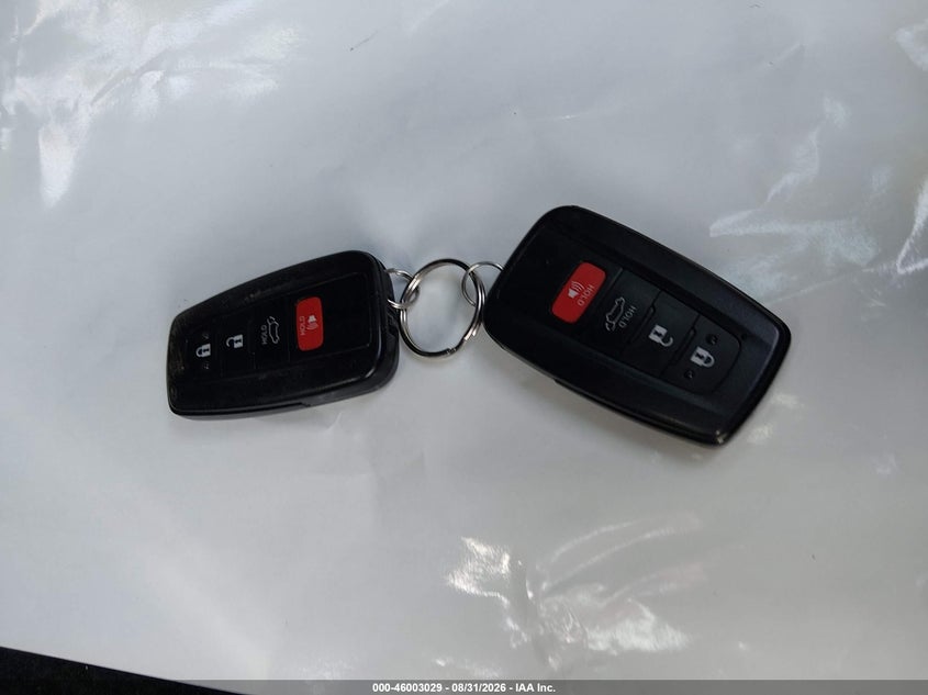 TOYOTA RAV4 HYBRID - zdjęcie 11