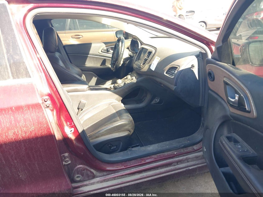 2015 CHRYSLER 200 auction photo 5