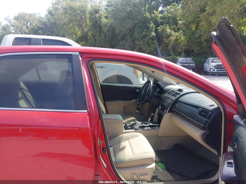 2014 TOYOTA CAMRY auction photo 5