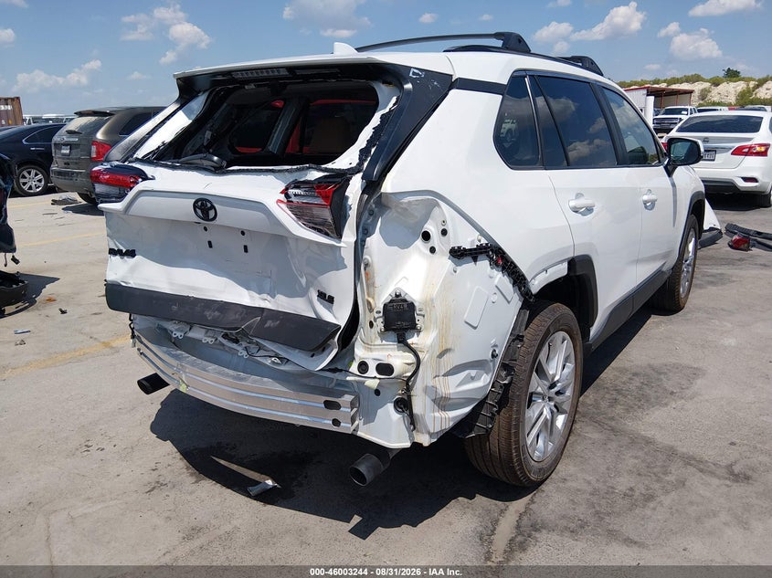 TOYOTA RAV4 - zdjęcie 4
