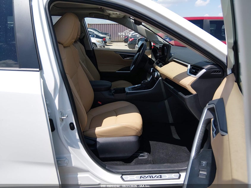 TOYOTA RAV4 - zdjęcie 5
