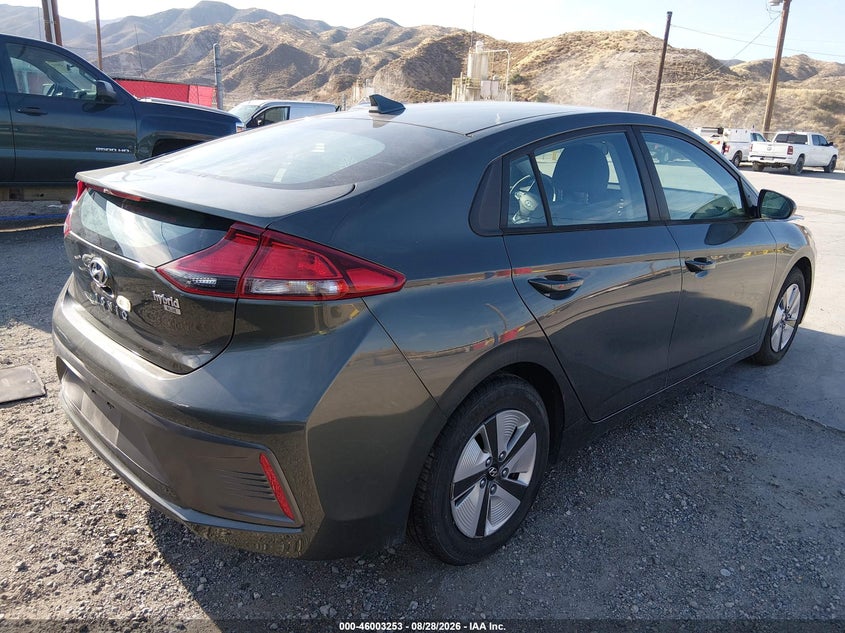 2021 HYUNDAI IONIQ HYBRID auction photo 4