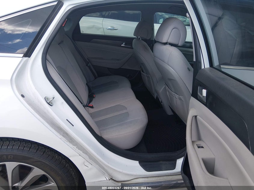 2017 HYUNDAI SONATA auction photo 8