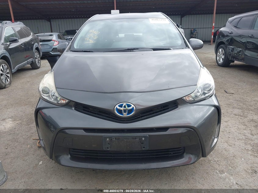 TOYOTA PRIUS V - zdjęcie 13