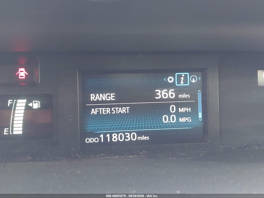 TOYOTA PRIUS V - zdjęcie 16