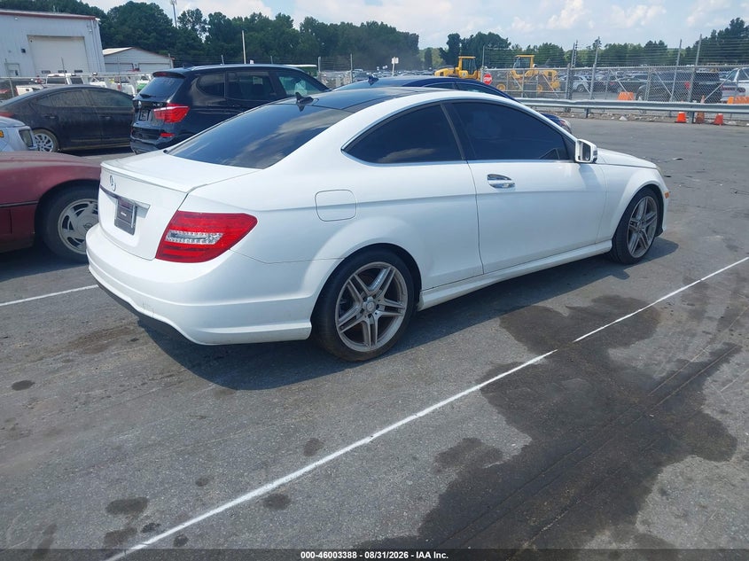 MERCEDES-BENZ C 250 2014 VIN WDDGJ4HB9EG295628