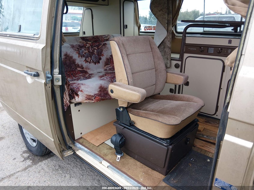 1986 VOLKSWAGEN VANAGON auction photo 8