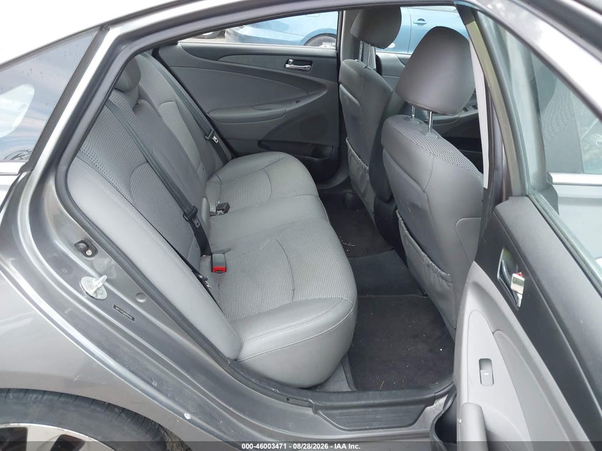 2011 HYUNDAI SONATA auction photo 8