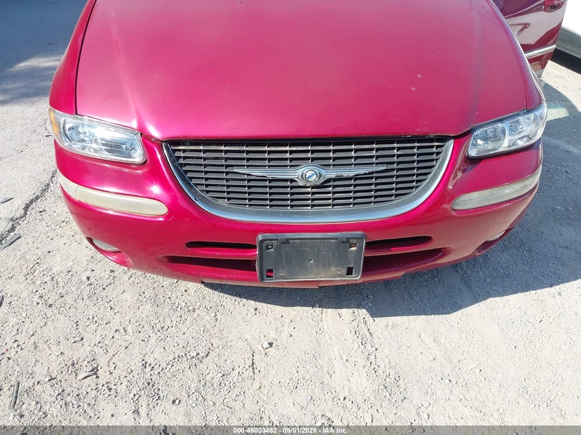 1998 CHRYSLER TOWN & COUNTRY auction photo 6