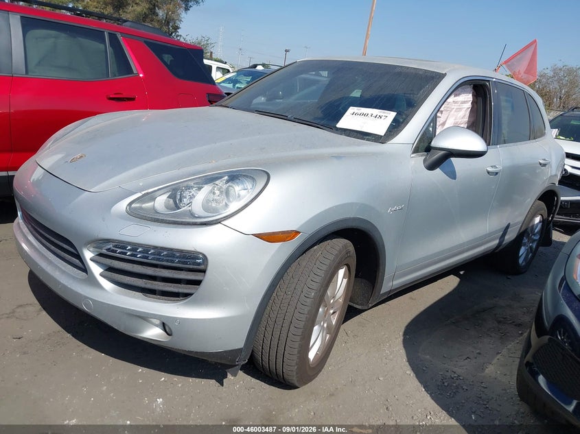 2013 Porsche Cayenne, Left Rear, IAAI, VIN WP1AE2A28DLA16029 — photo 2
