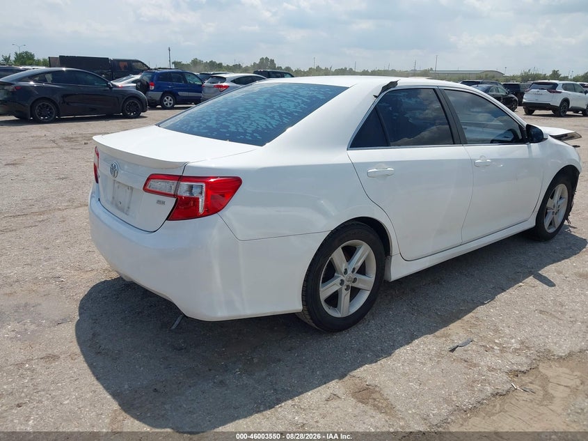 Vin: 4t1bf1fk6eu770592, lot: 46502895, toyota camry se 20144