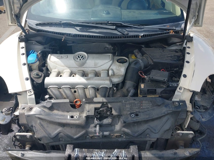 VOLKSWAGEN NEW BEETLE 2010 VIN 3VWRW3AL2AM010153