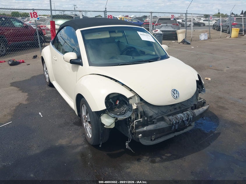 2010 VOLKSWAGEN NEW BEETLE auction photo 1