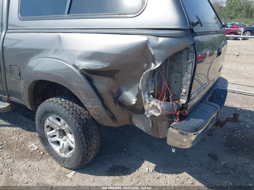 2004 TOYOTA TUNDRA auction photo 6